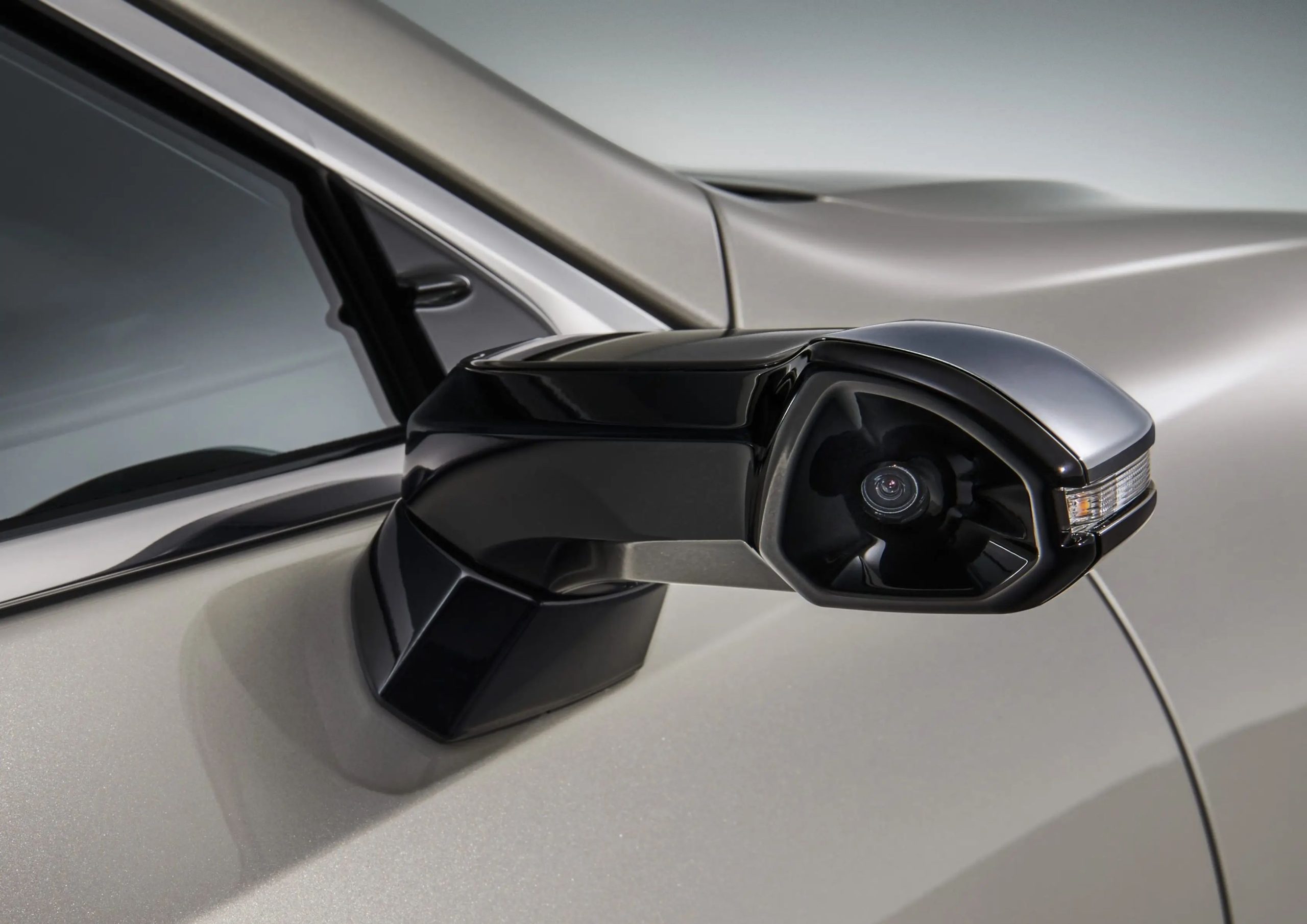 Retrovisores Tradicionais Dão Lugar a Câmeras Externas e Monitores Internos de Alta Resolução